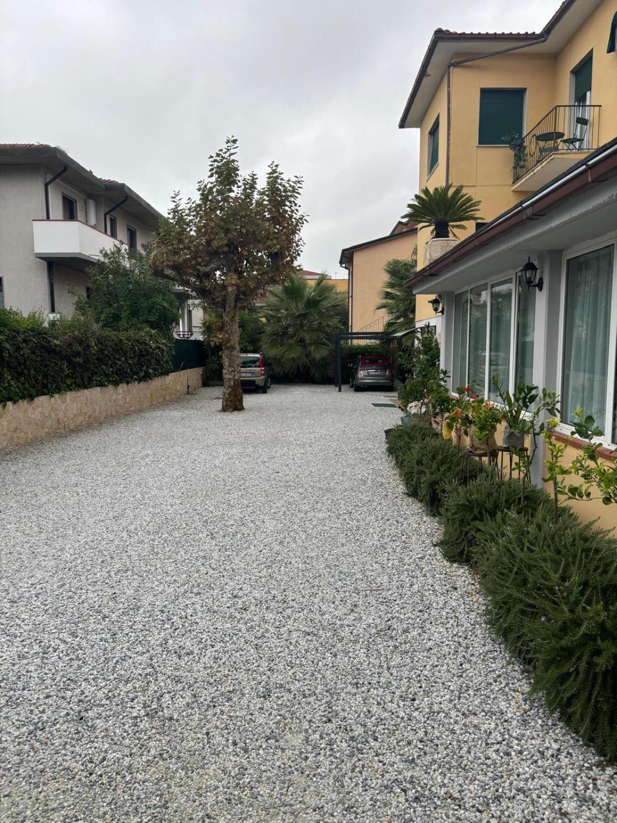 Casa Versilia Hotel มารีนา ดิ มาซซา ภายนอก รูปภาพ
